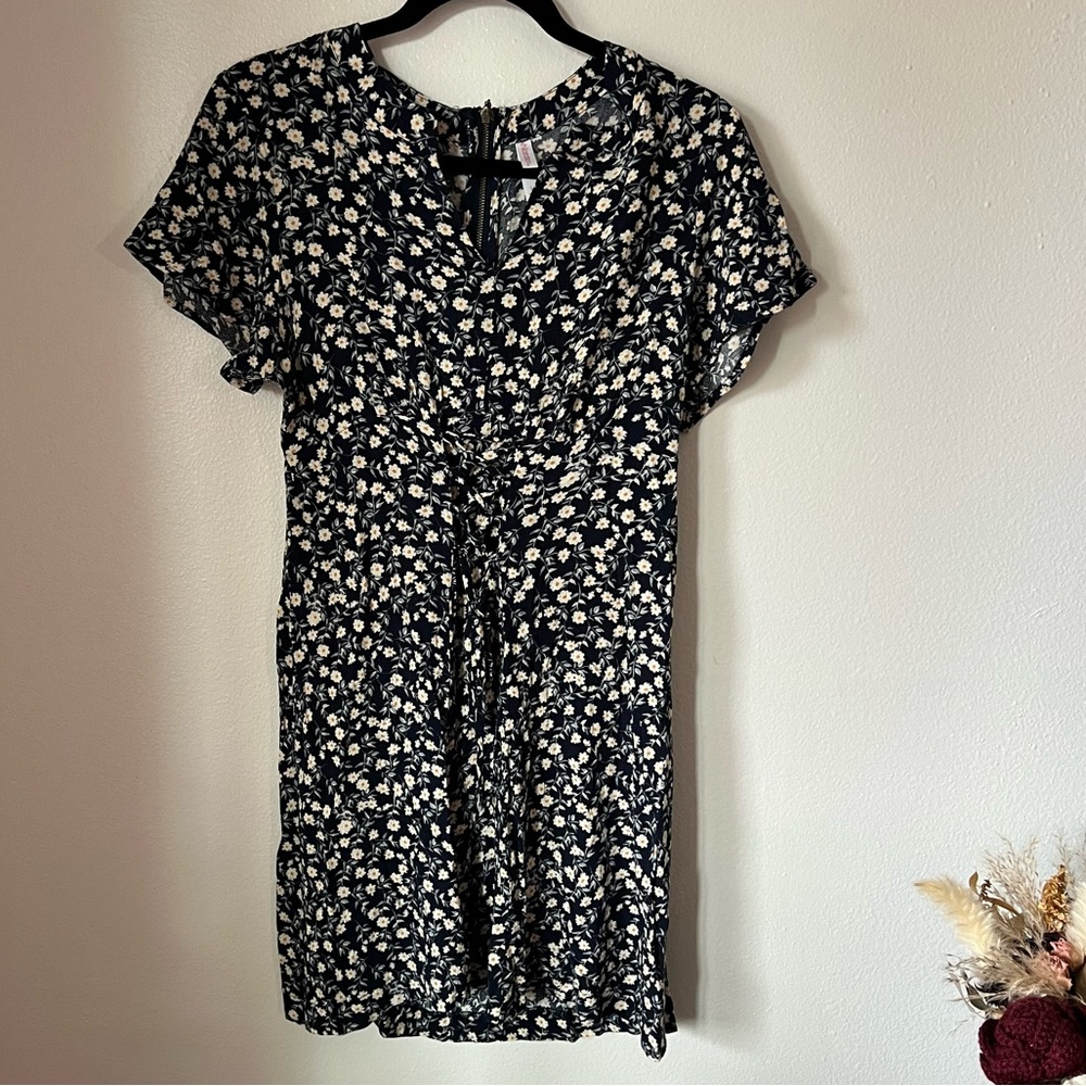 ❗️💲CLOSEOUT SALE: $5 💲❗️- Short Floral Summer Dress